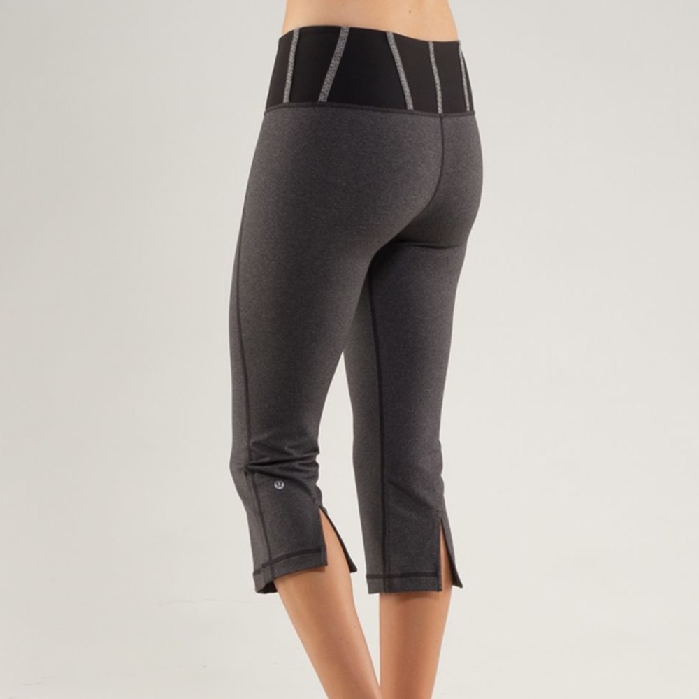 lululemon athletica Gray Cropped Leggings